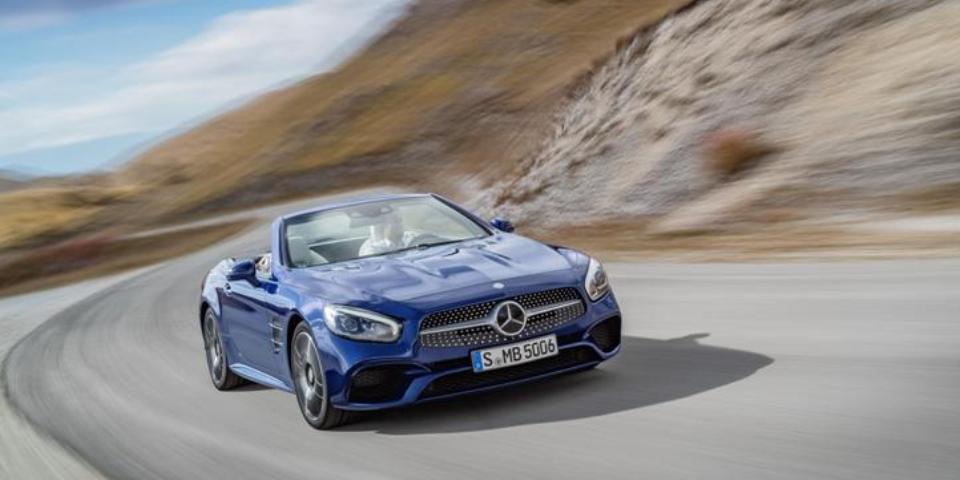 New Mercedes SL April 2016