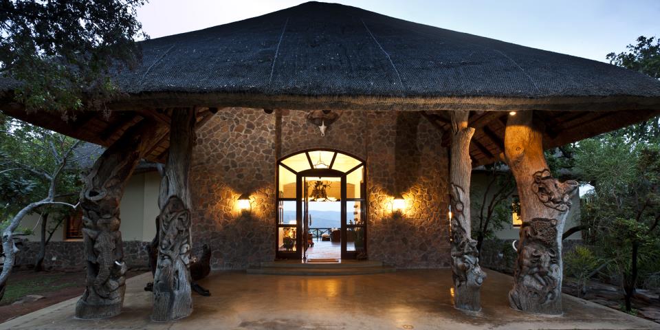 izingwe lodge roof Elite Living Africa